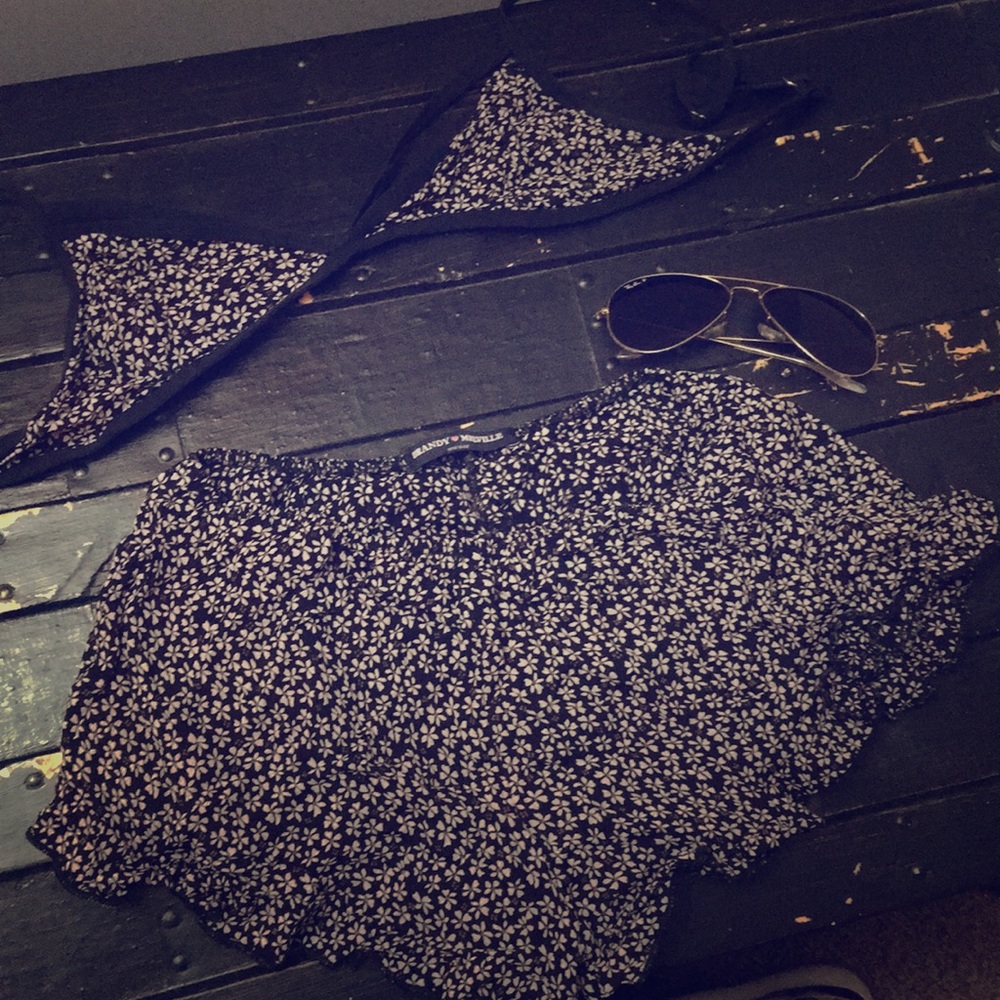 BM Vodis and Bralette Set